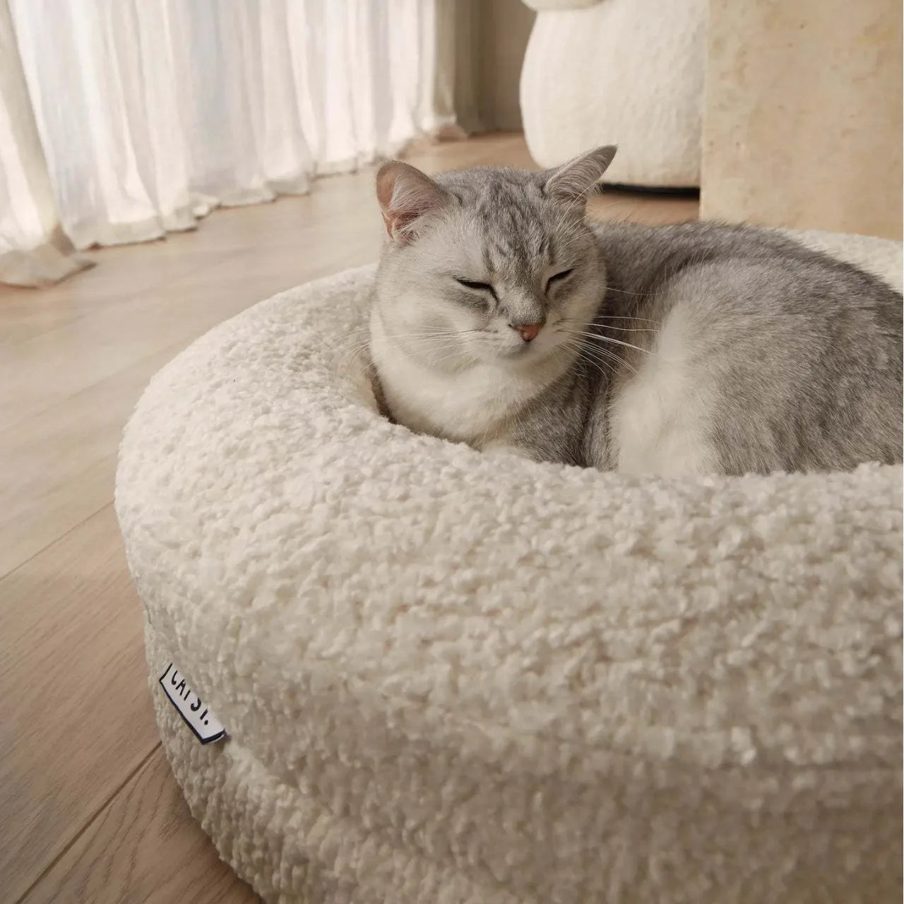 OEM ODM Pet Round Plush Nest Bed for Cats & Dogs Thickened Warm Removable Washable Winter Use